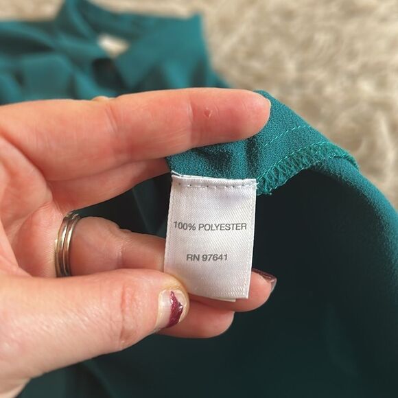 J Jill women’s teal polyester pleated back long sleeve button‎ front shirt - Picture 4 of 5